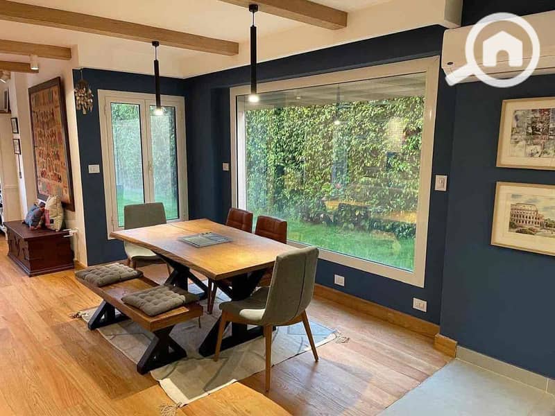 10 08d28611-0d59-4506-a5cc-d1eb44464044. jpg