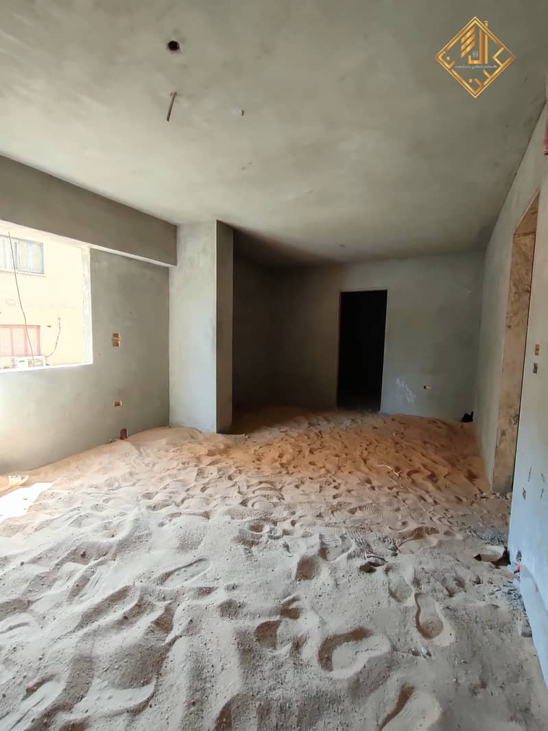 12 WhatsApp Image 2025-05-27 at 19.36. 29 (1). jpeg