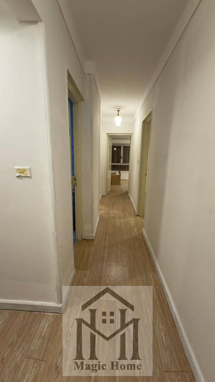 3 04149bf4-6dc4-441c-bf09-a59b2798ccba. jpg