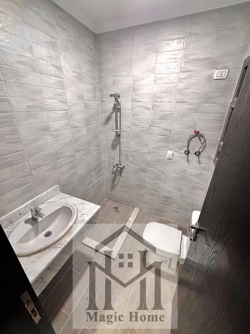 5 1a0128c6-1af8-4c56-a52c-7a5f0fd78f93. jpg