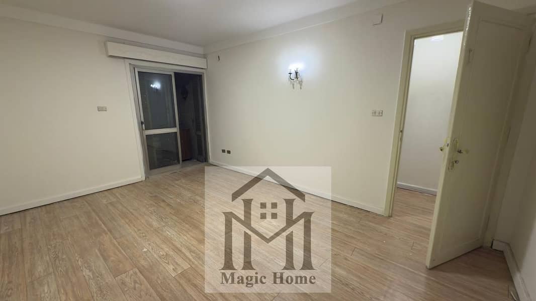 7 2f29c7c9-2566-4ffd-9852-1f3c40bc5262. jpg