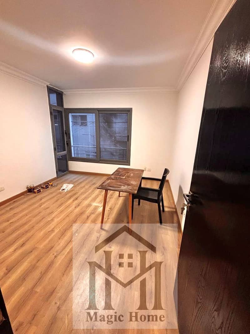 11 7cbf0498-793b-40f0-b2a0-42f11987ffa5. jpg