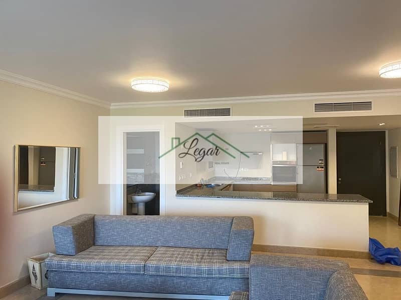 3 4ed942a4-195e-4c55-8f3f-9eff18c399f6. jpg