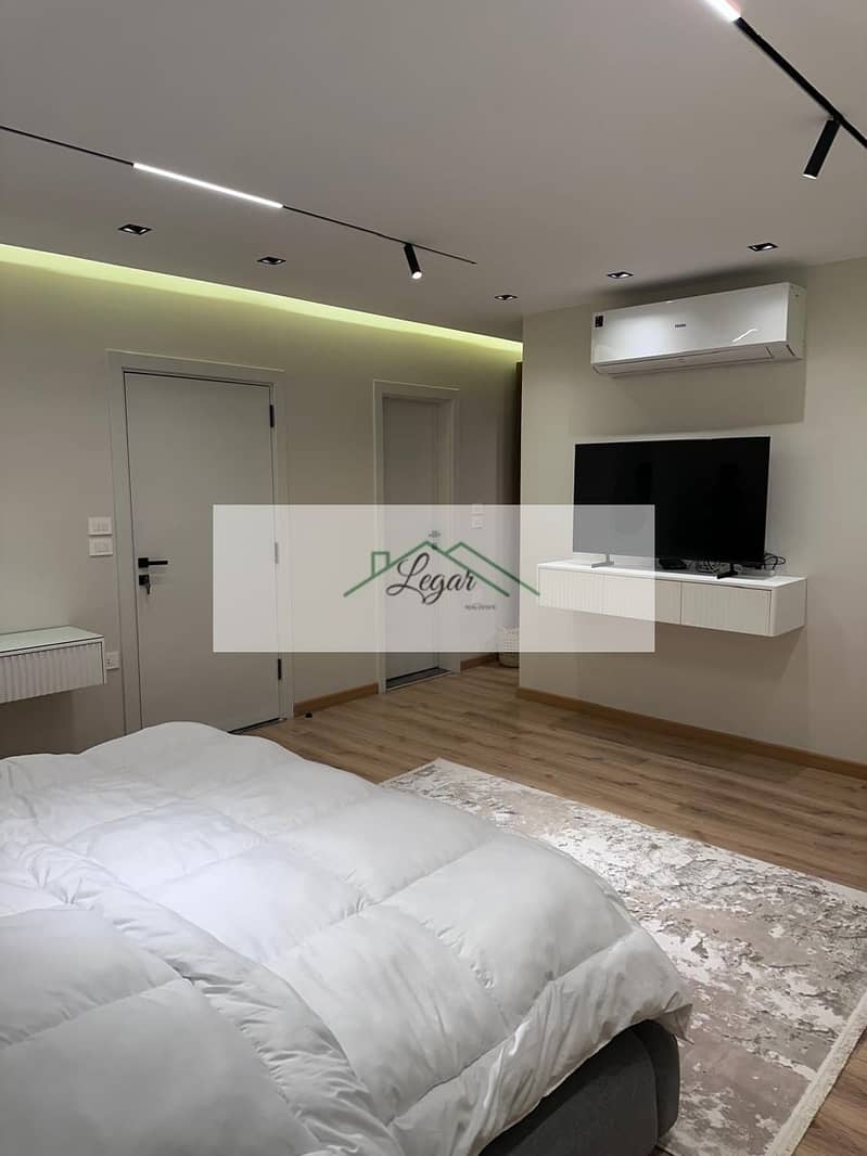 4 92560df2-bbb9-43e3-8ae3-990d379ce29d. jpg