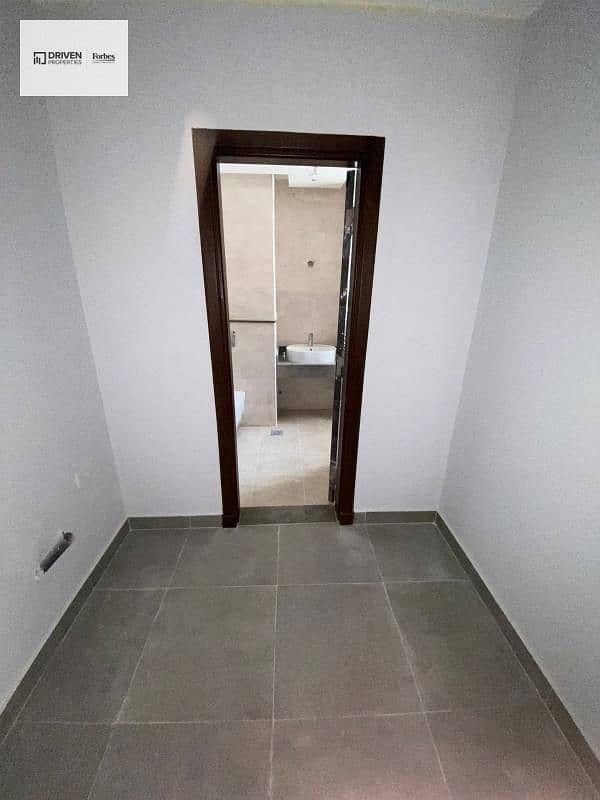 10 cc74fcac-4025-4036-b539-c3f4a4200bd4. jfif. jpg