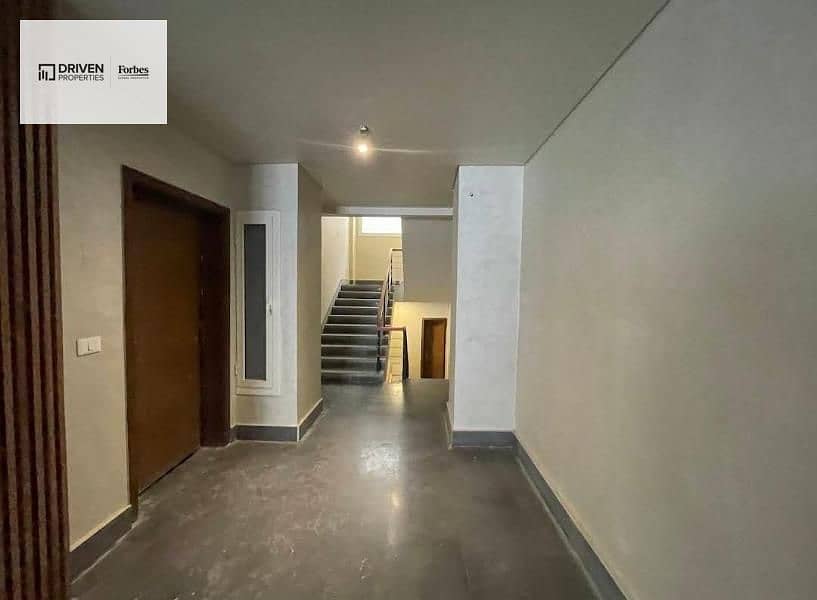 10 28202a4b-a545-463a-95b3-32066ad30640. jfif. jpg