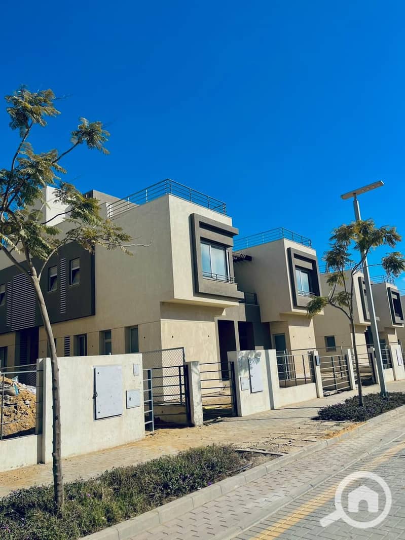 4 WhatsApp Image 2026-01-07 at 15.29. 59 (1). jpeg