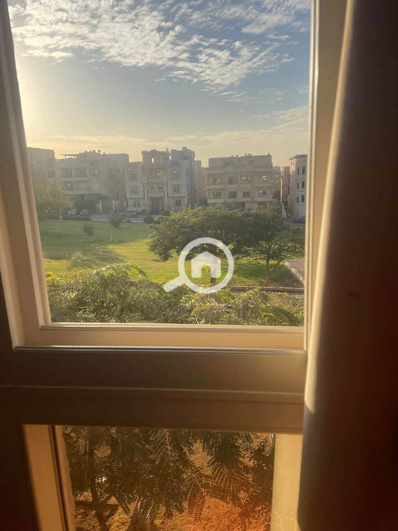 2 5f49bc99-ad10-4f6f-87eb-633261b80459. jpg