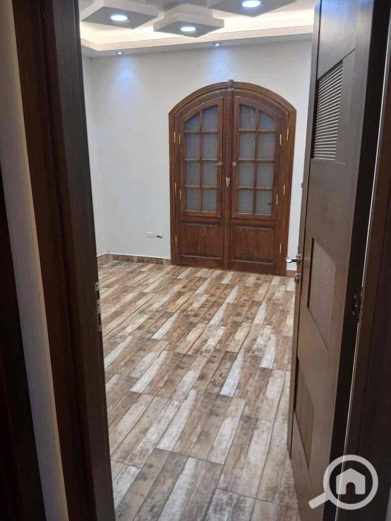 4 2d2e7ed9-3097-485a-850e-3759923365ca. jpg