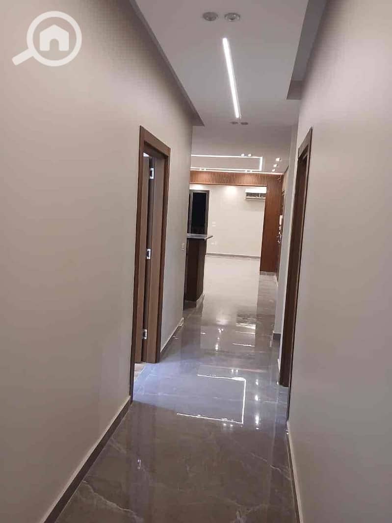 7 702b0472-a862-4c0b-90a6-44627f4f2598. jpg