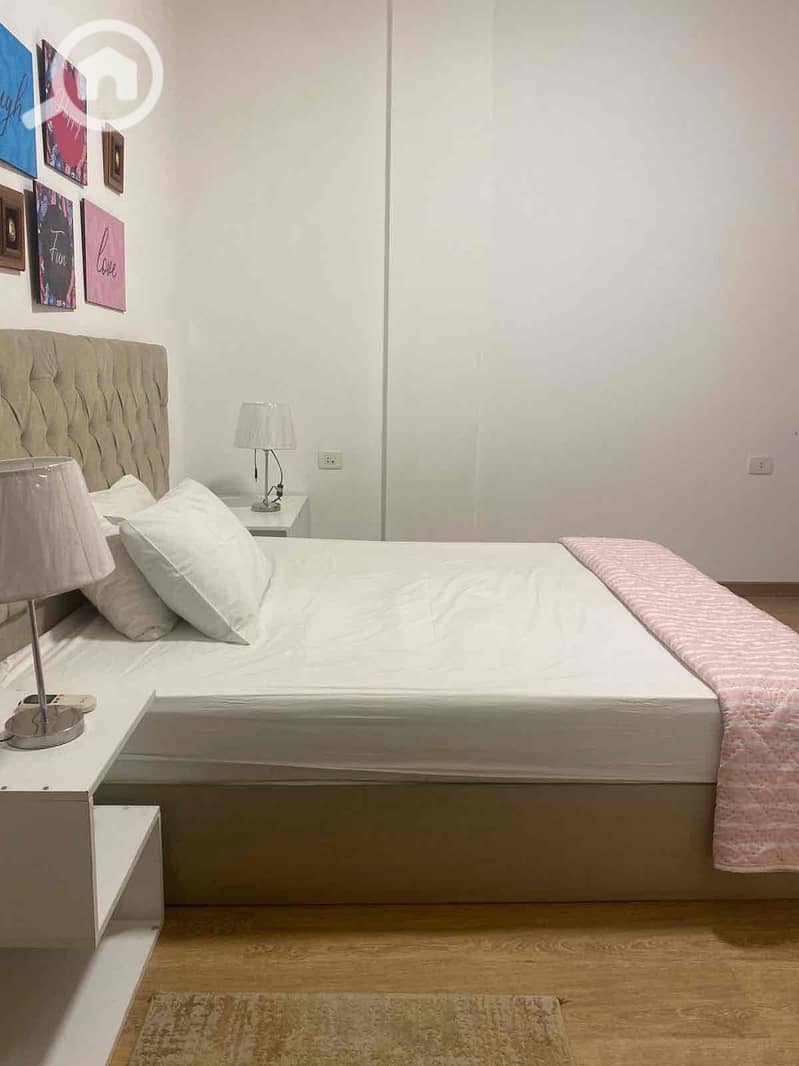 12 c31e96d1-7d6a-4bf3-bb5a-f5d1062d246b. jpg