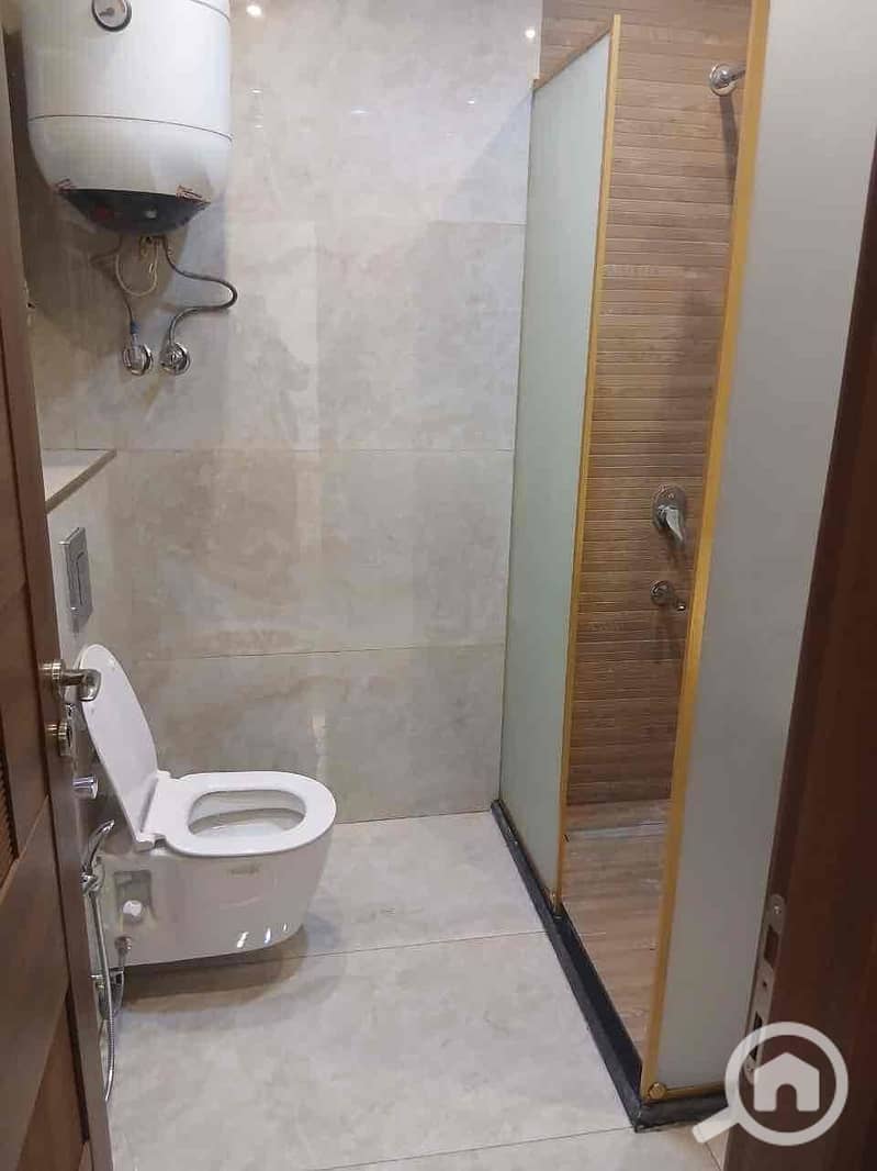 13 05e2a5ec-9d08-43b9-9d67-685196695beb. jpg