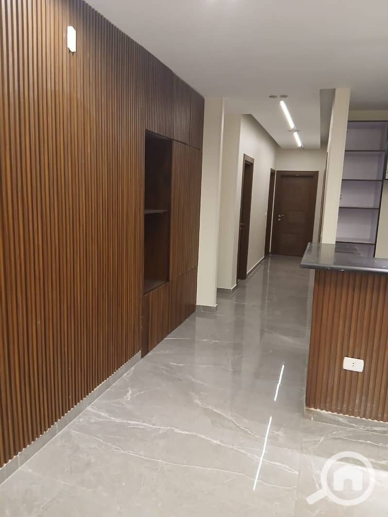 2 6c08a086-a12a-4eec-9f17-b33e57535fd9. jpg