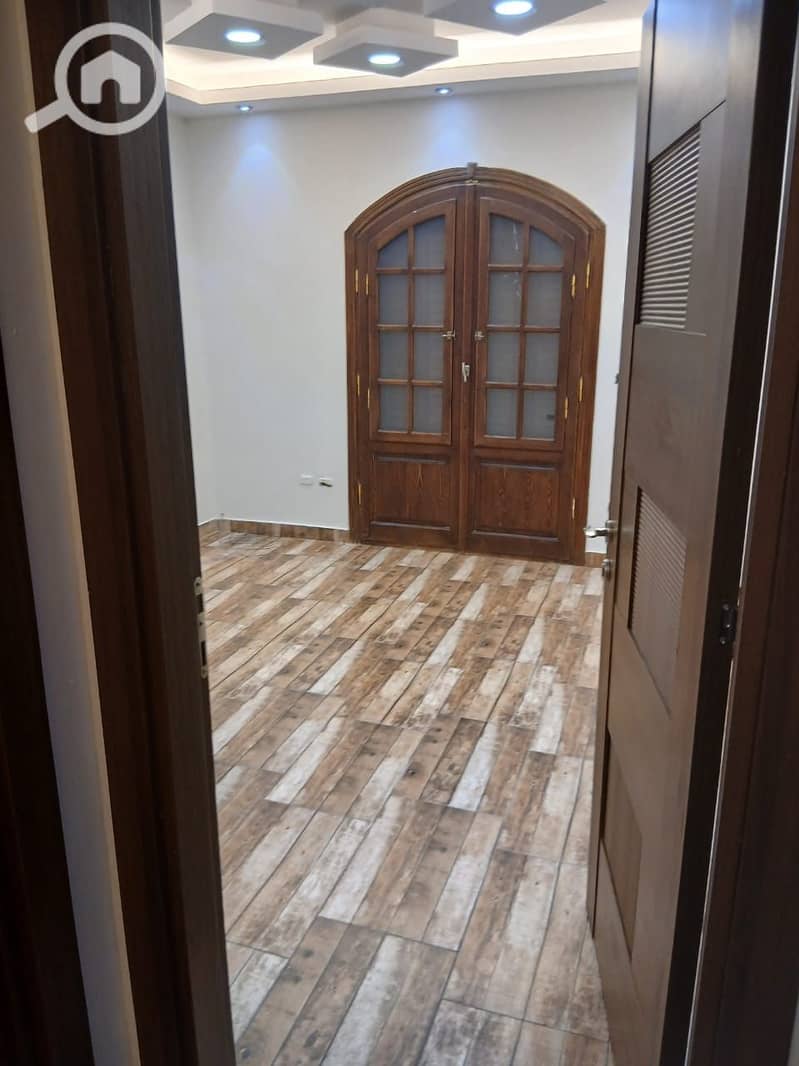 13 d82988fb-b950-4ef6-a7f0-b117f7a7a72c. jpg