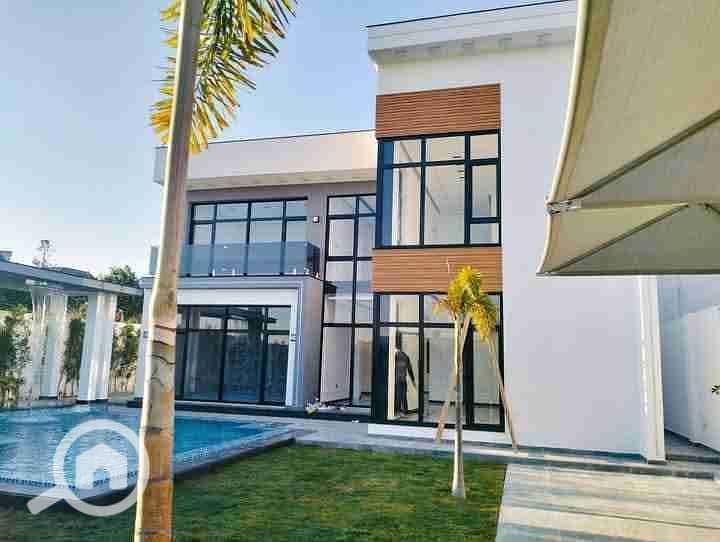 4 FB_IMG_1759158699723. jpg