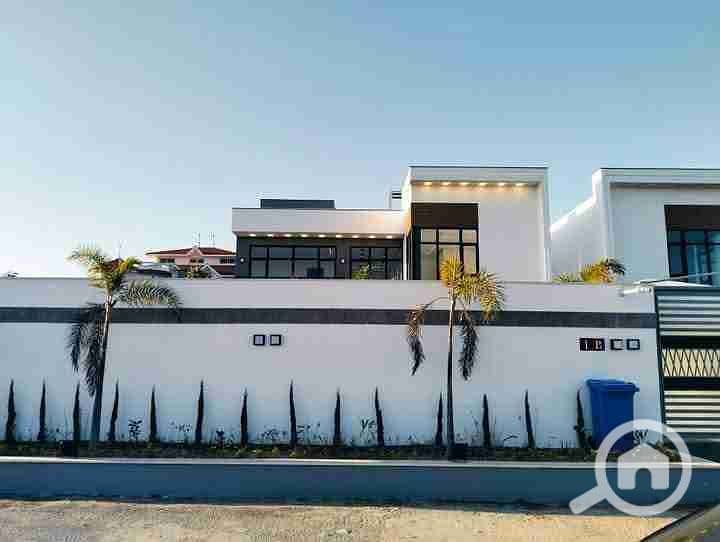 5 FB_IMG_1759158710661. jpg