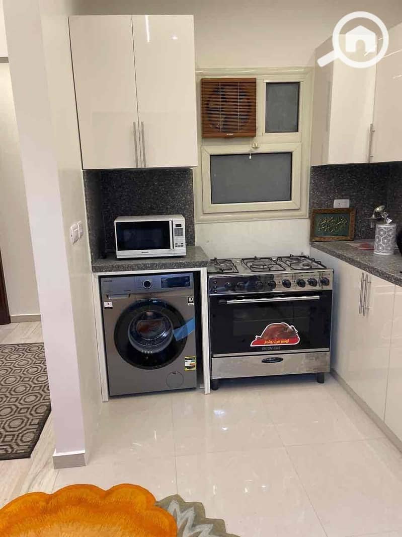 6 d7280ff4-6f1f-4565-9dc4-63d9cb3ca03a. jpg