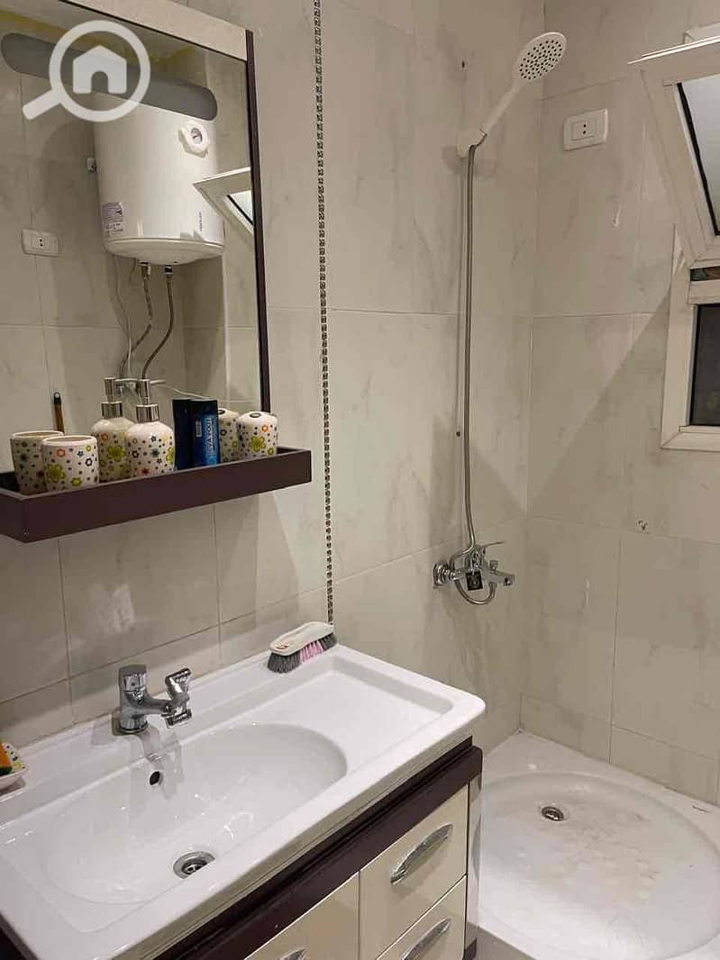 12 724377fd-bdc9-4b81-a71a-f2891dc353e8. jpg