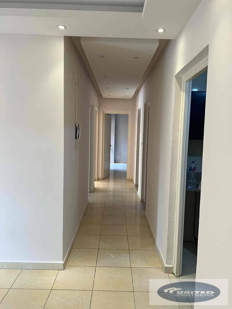 2 32a446e8-b661-4561-ab5d-b082bb119d68. jpg