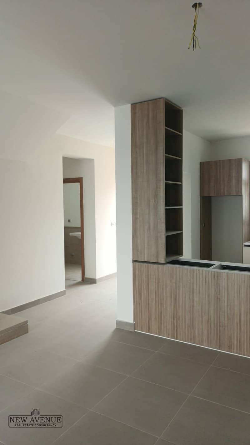 5 8c1c040c-afb2-49e7-a5f7-91ce513be9d6. jpg