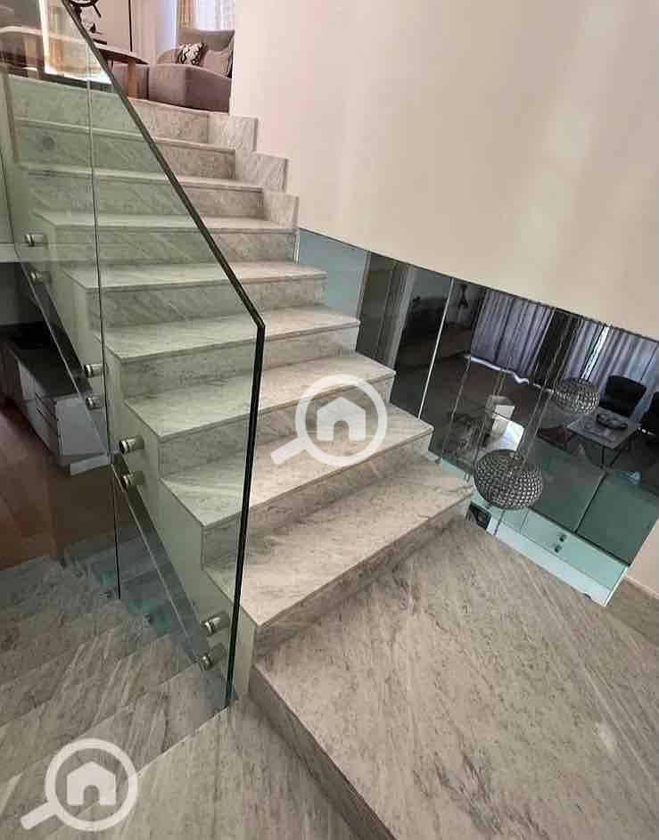 4 6af5a16a-ed83-4f91-9072-efab48d1b6e6. jpg