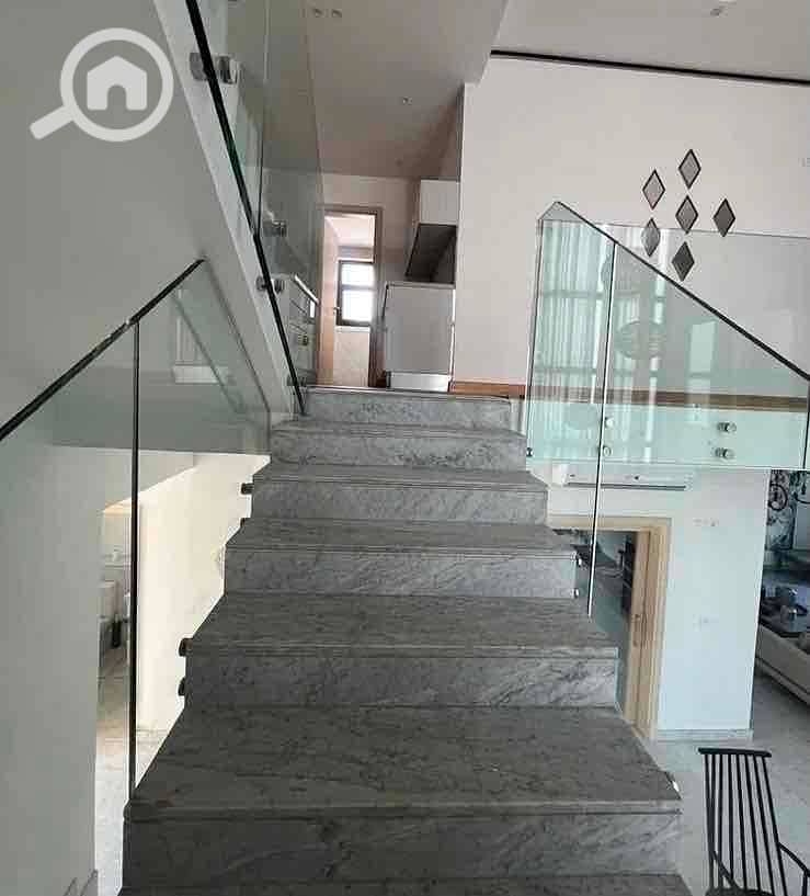 8 d2c50c9a-5eac-4c97-b801-e29d3545cff0. jpg