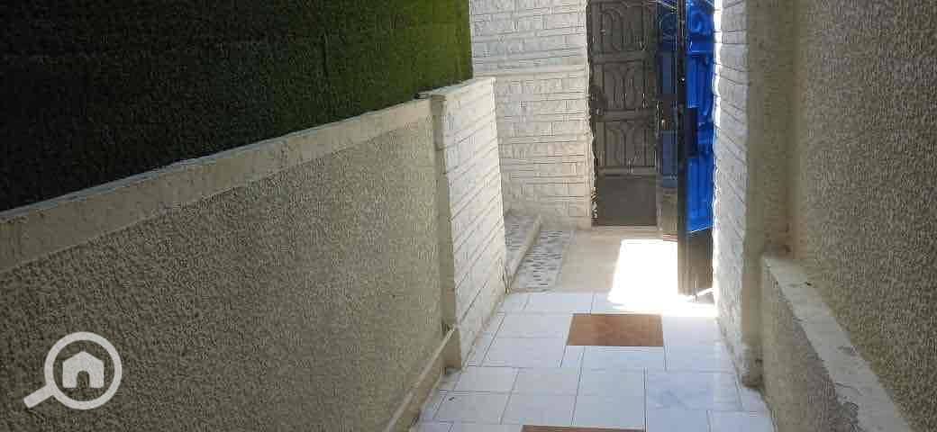 27 3b4950d9-7ff6-416e-ae8b-51a42293cc5a. jpg