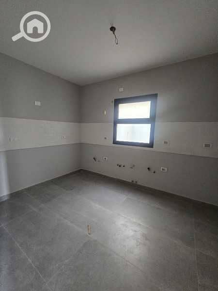 11 PlgOTN7kDuOghKB91b4a1W4ayWFHnD2RvsgXFfNY. jpeg