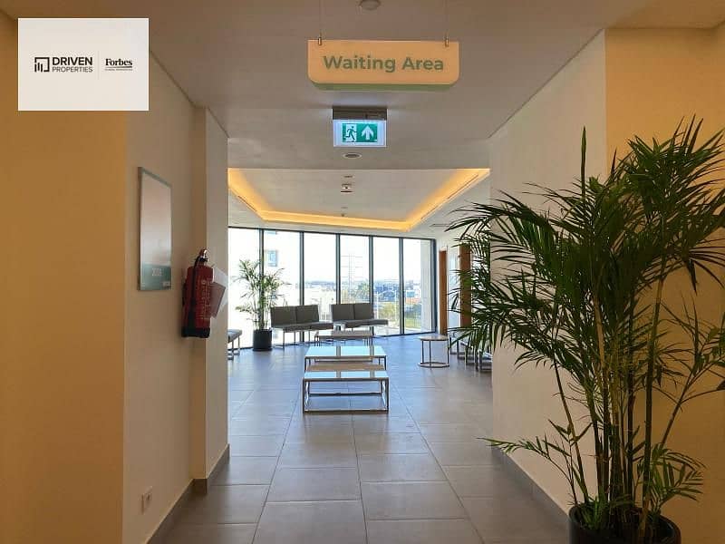 2 46217ad8-b43c-4318-9d16-3b31f39fa86b. jpg