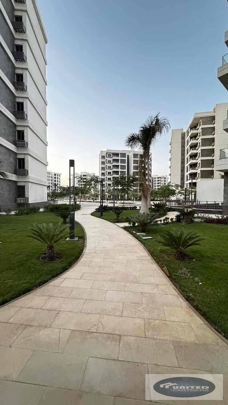 4 04567eb3-13cd-483f-aba1-c4f496ee780a. jpg