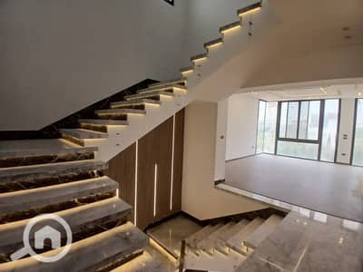 توين هاوس 5 غرف نوم للبيع في القاهرة الجديدة، القاهرة - FB_IMG_1744148775553. jpg