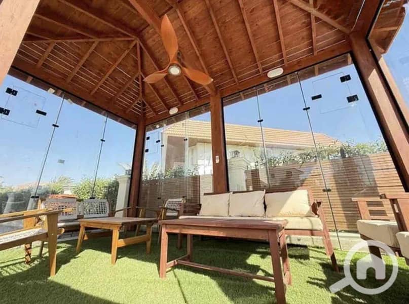 5 2d98ea03-ff9f-4e4a-a88b-6e2d5934c51f. jpg