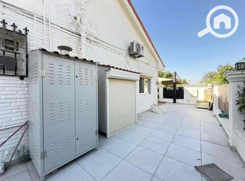 7 9d3a40f7-6987-48ee-a9d5-de9bf50b7843. jpg