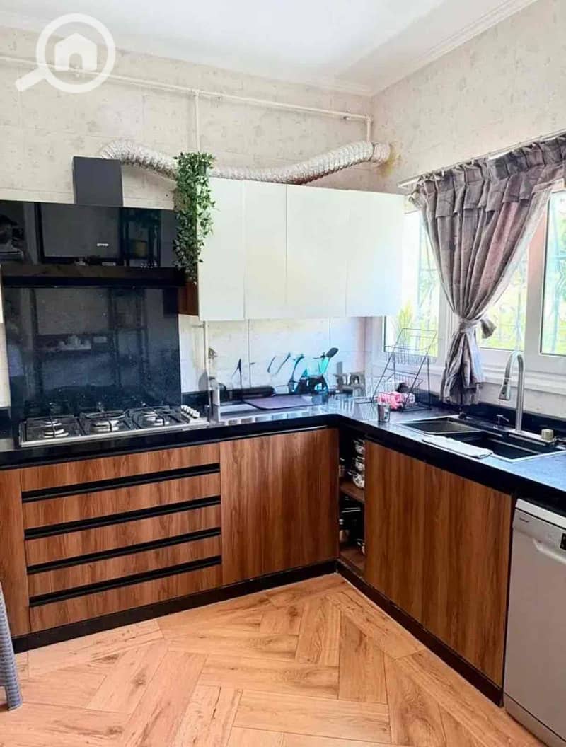 8 531f5194-756f-4066-a27f-e95a21ad3017. jpg