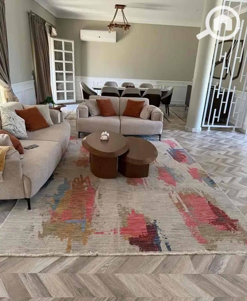 12 c64022a0-89d0-486c-ba3c-7a50963aebf4. jpg