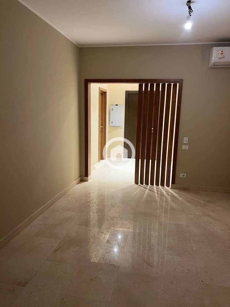 2 f540a7c8-d7d9-4640-8358-d60bd65dfe1d. jpeg