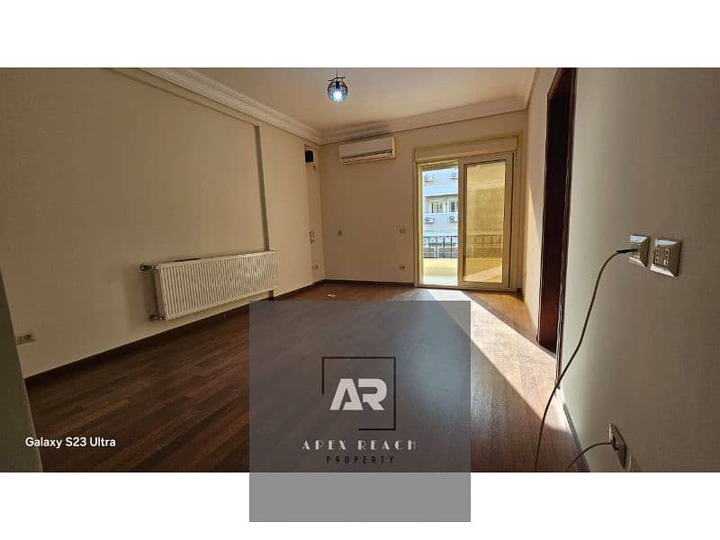 5 WhatsApp Image 2025-11-23 at 14.51. 09. jpg