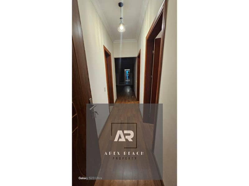 8 WhatsApp Image 2025-11-23 at 14.51. 06 (1). jpg