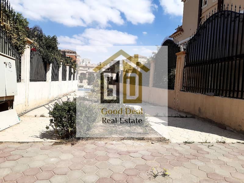 10 c19e77d2-357c-44bd-9f12-0abd1e2e4a91. jpg