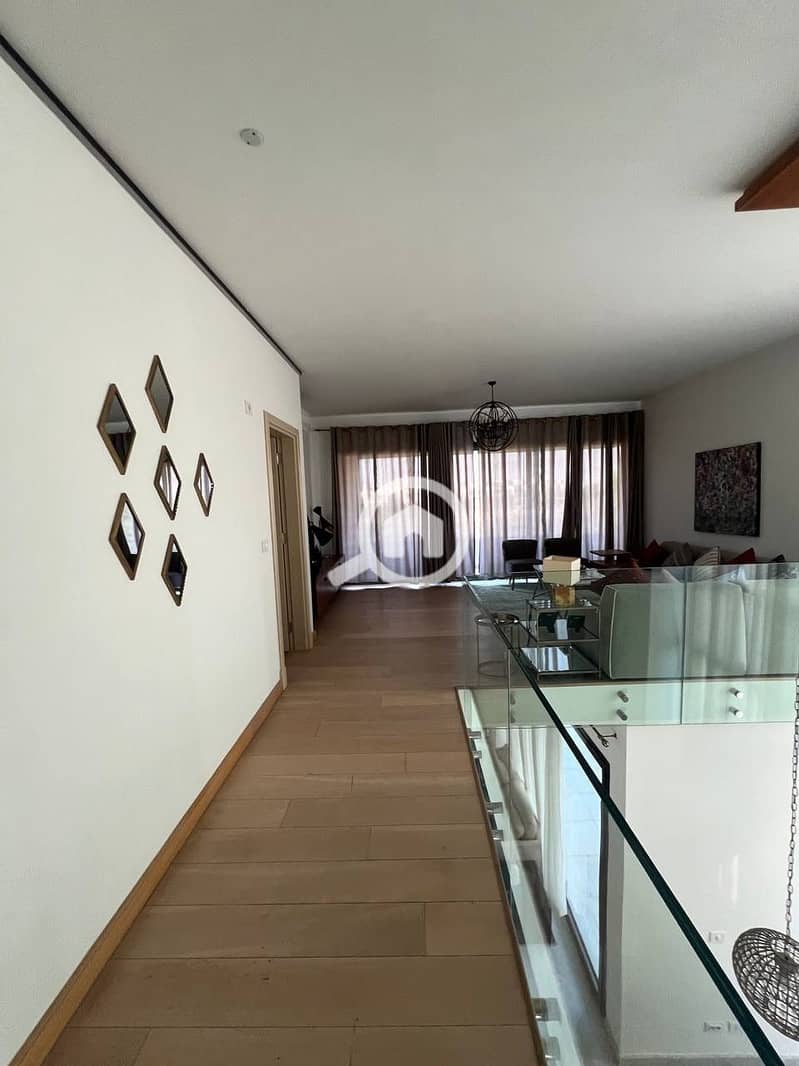 3 aa36f62d-11aa-4365-9a4c-ff9baaaf8bb8. jpeg