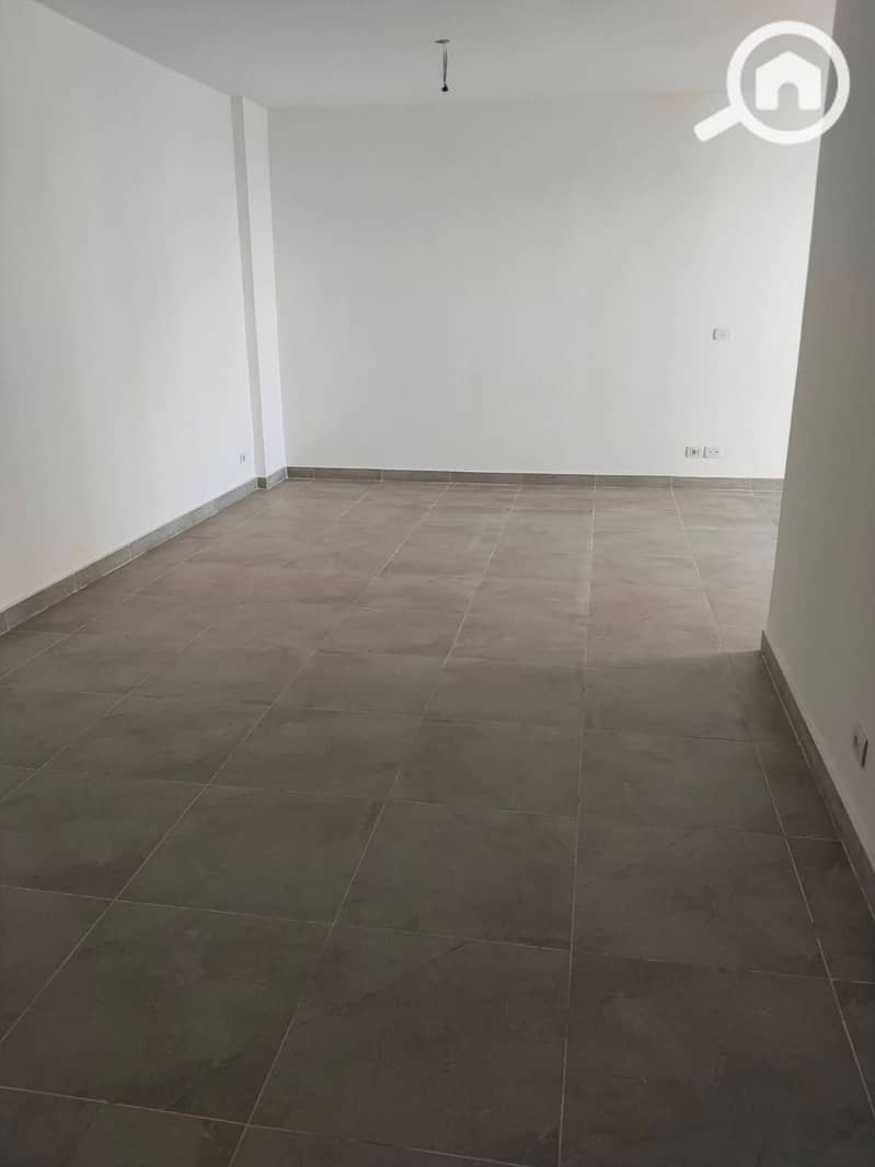 10 WhatsApp Image 2026-01-25 at 22.05. 42 (4). jpeg