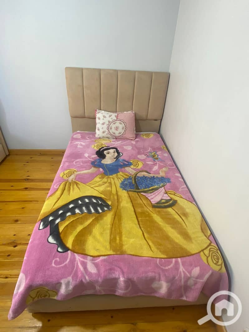 15 ec8d03ae-4c8f-4697-a559-bdbe556d8de6. jpeg