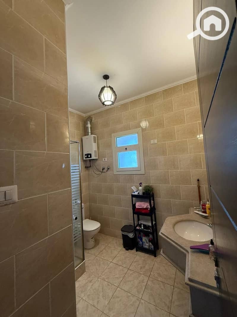 3 f79dc46a-0a2a-45af-8a5f-07cf6bbe84cd. jpeg