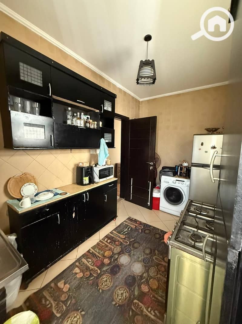 8 68a191f4-670a-42c5-a681-34fd1355815a. jpeg