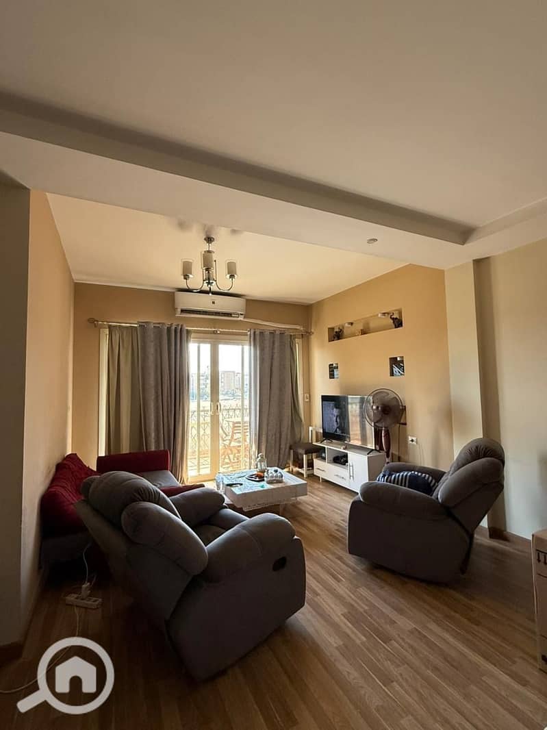 10 33c10797-9a17-4267-b0ba-428c21175120. jpeg