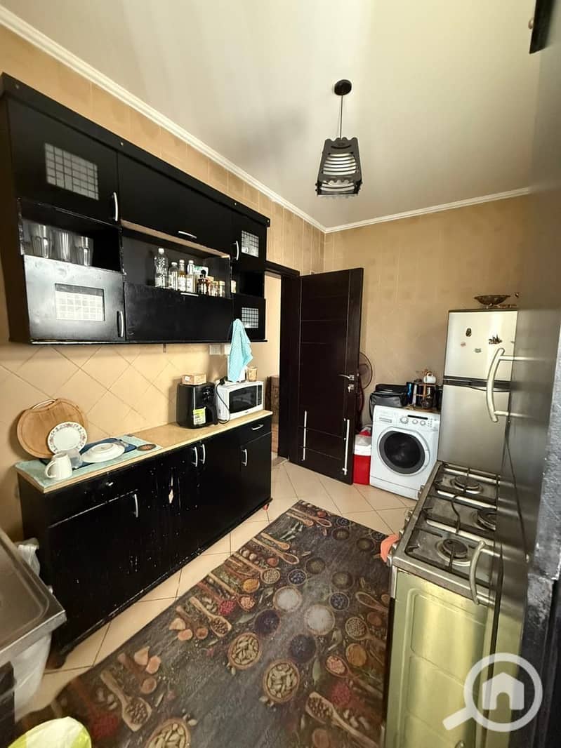 11 68a191f4-670a-42c5-a681-34fd1355815a. jpeg