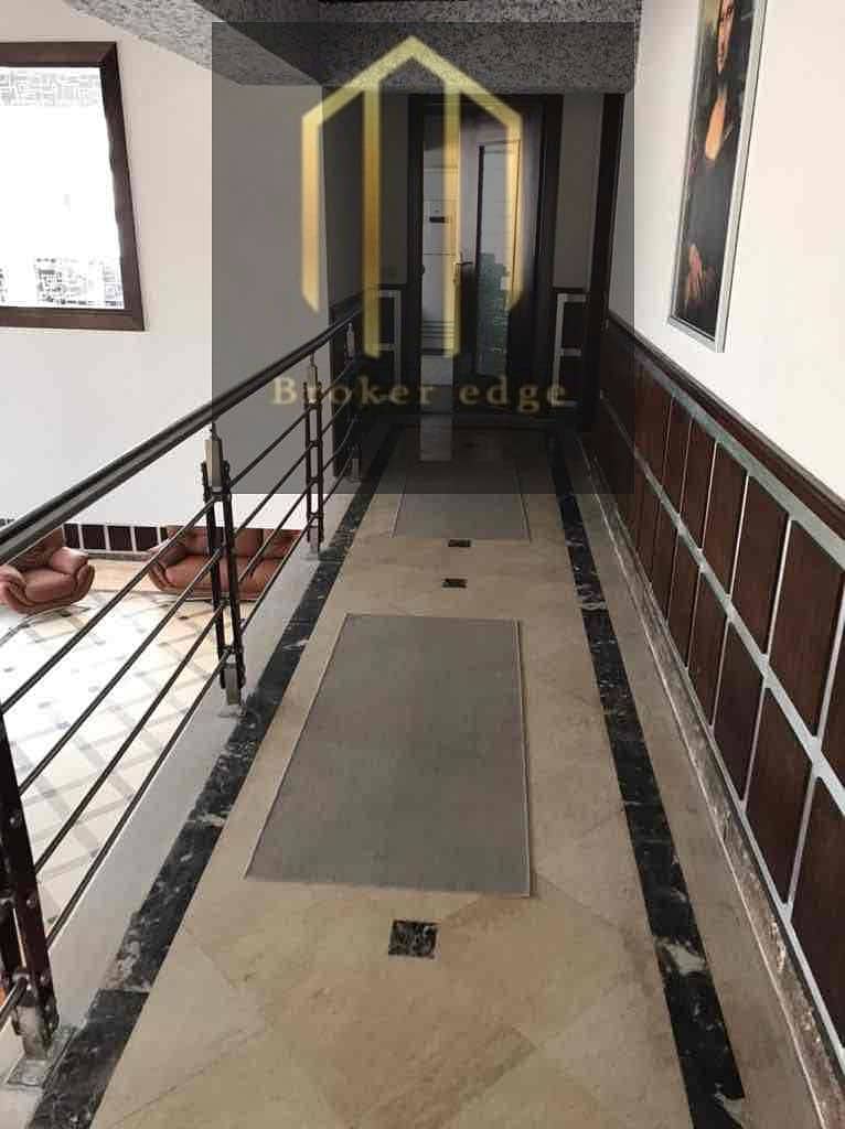 4 a21b12b6-abc6-4b14-84c7-30062ae5f477. jpg