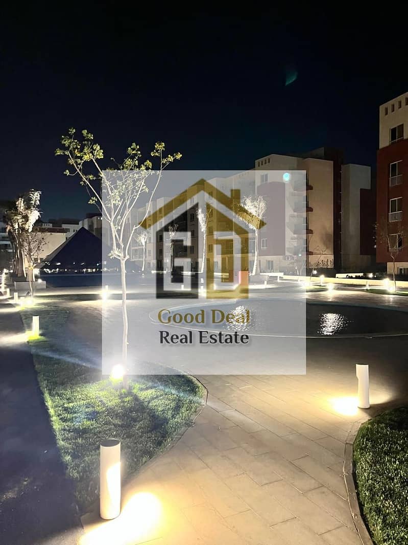 4 c7cdbfc4-9b7f-4203-a3bc-4d8d2a1b6373. jpg