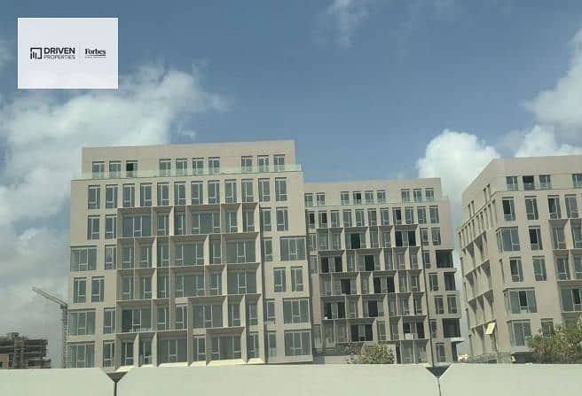 6 8113427-0bdeeo. jpg