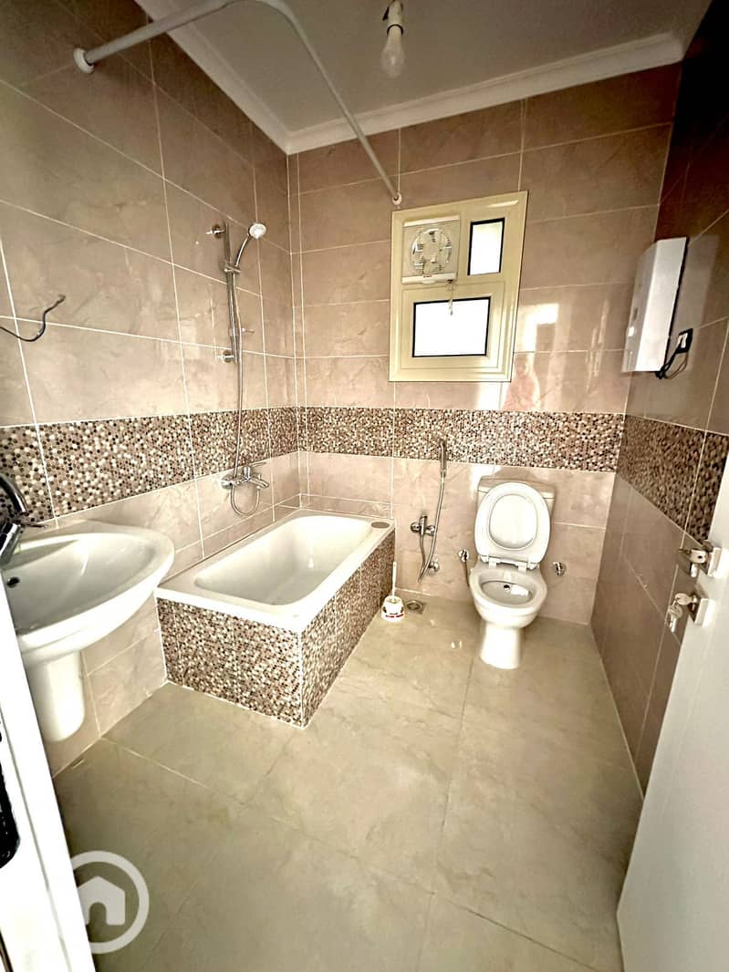 16 WhatsApp Image 2026-01-25 at 23.47. 33. jpeg